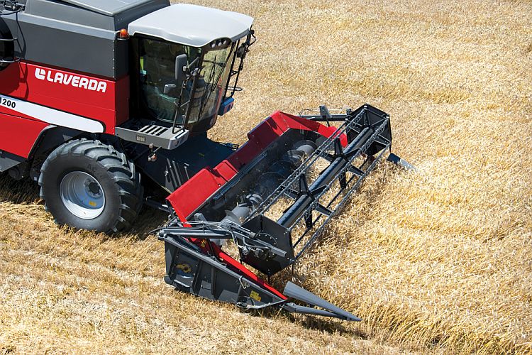 Θεριζοαλωνιστική μηχανή Laverda M200