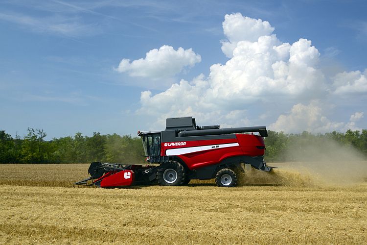 Θεριζοαλωνιστική μηχανή Laverda M400